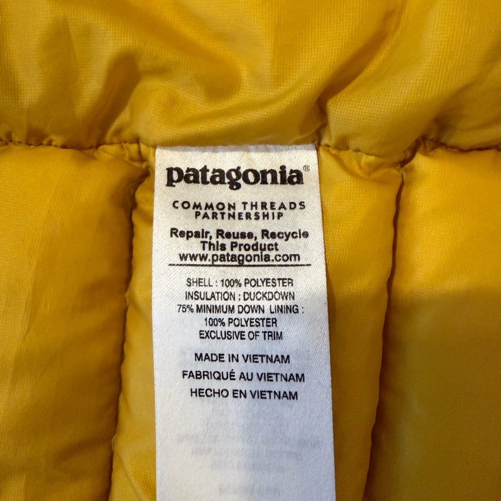 Patagonia Women's Hooded Puffer Jacket in Light Taupe - Picture 6 of 8